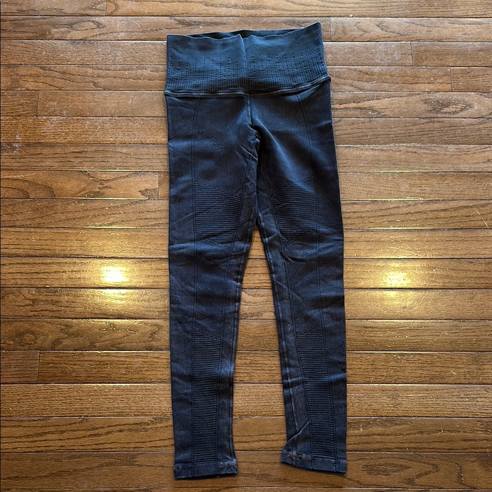 Avocado Gray/Black moto style leggings